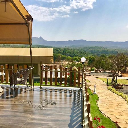 The Canvas Resort In Lonavla Esterno foto