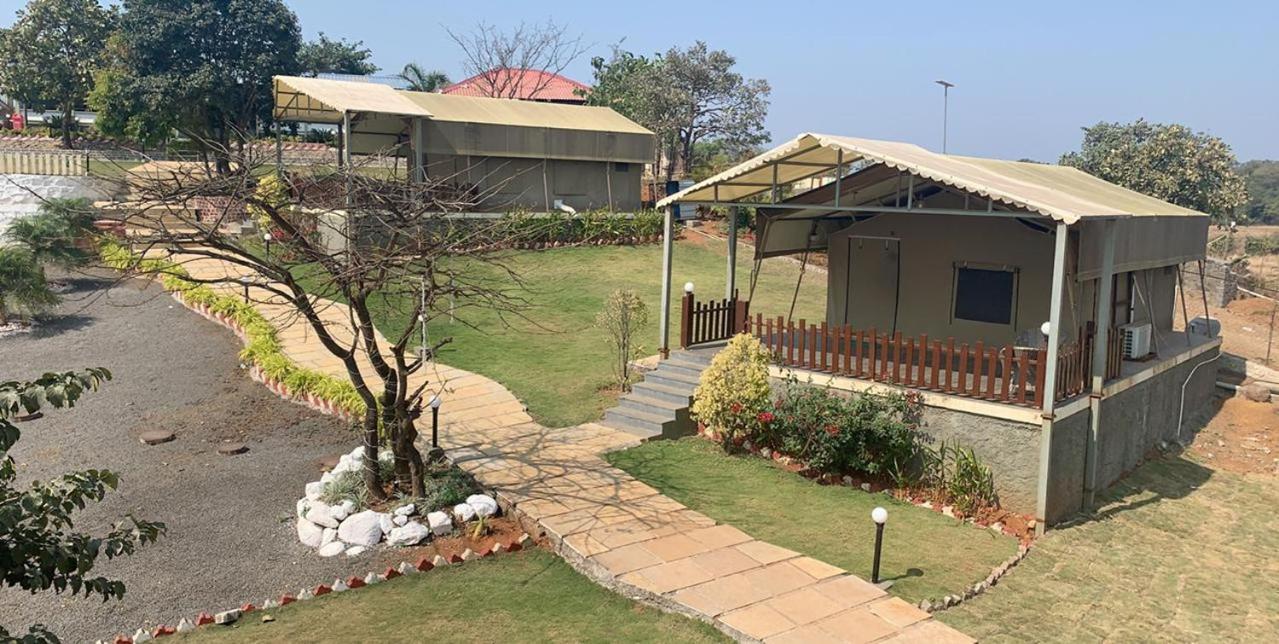 The Canvas Resort In Lonavla Esterno foto