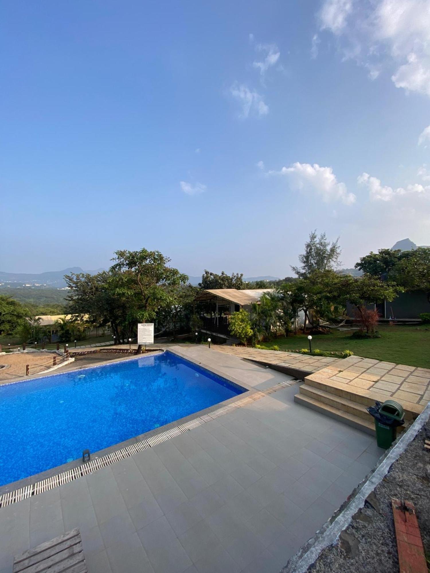 The Canvas Resort In Lonavla Esterno foto